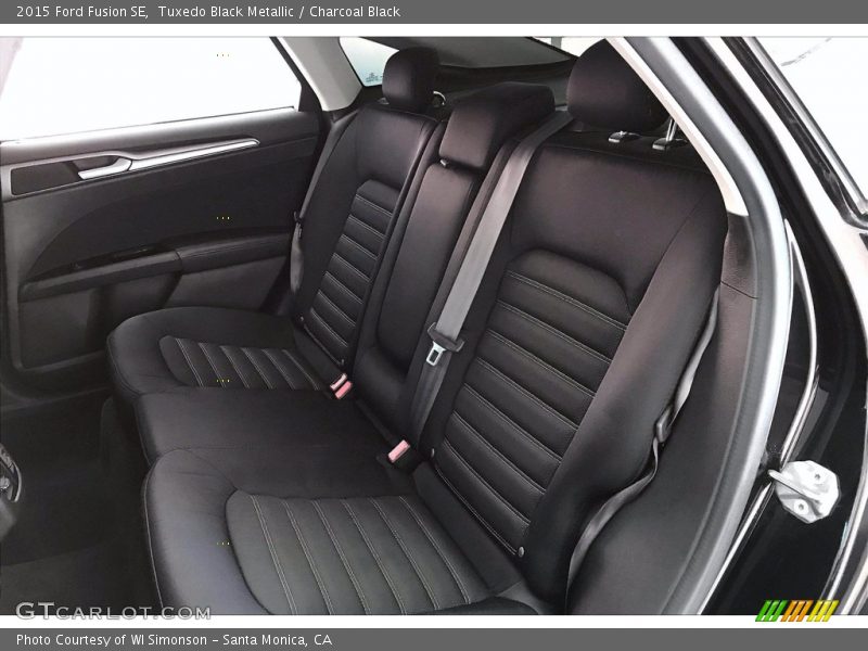 Tuxedo Black Metallic / Charcoal Black 2015 Ford Fusion SE