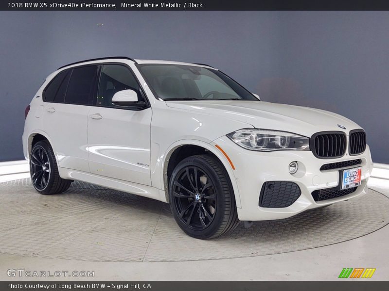 Mineral White Metallic / Black 2018 BMW X5 xDrive40e iPerfomance