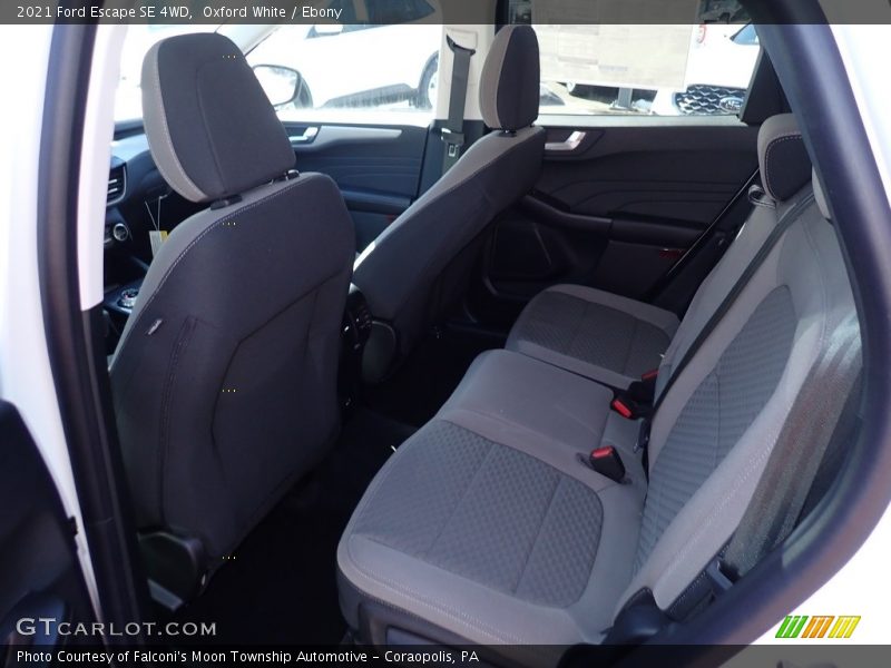 Oxford White / Ebony 2021 Ford Escape SE 4WD