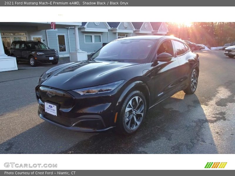 Front 3/4 View of 2021 Mustang Mach-E Premium eAWD