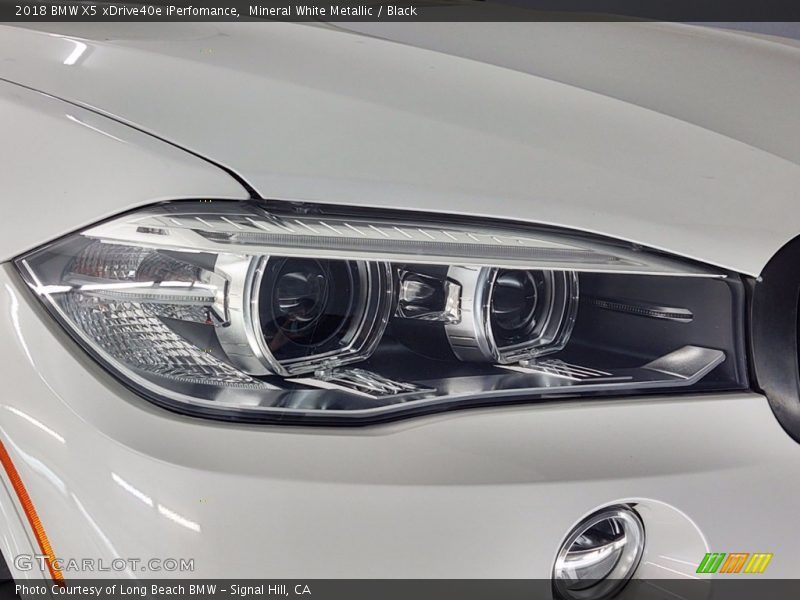 Mineral White Metallic / Black 2018 BMW X5 xDrive40e iPerfomance
