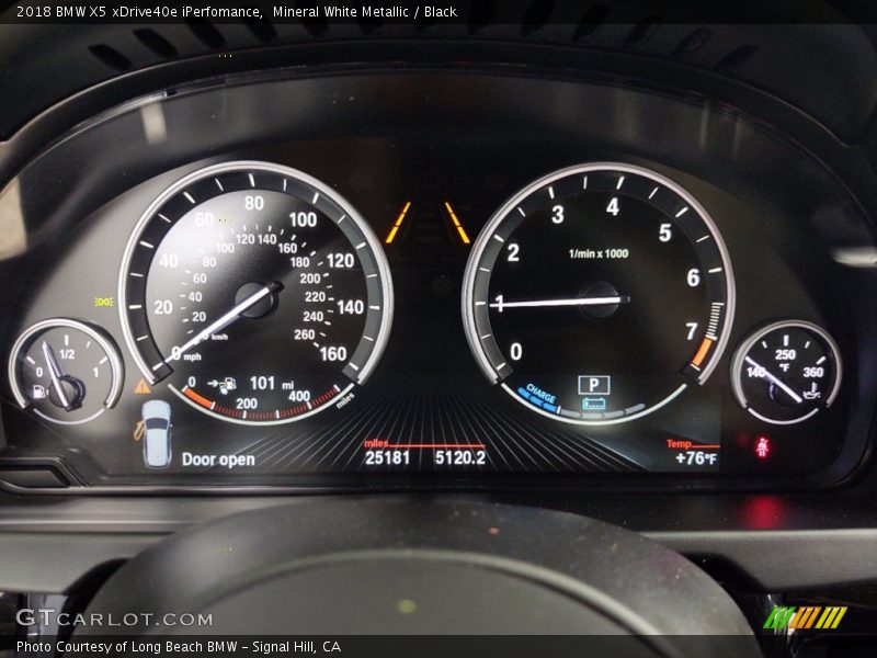 Mineral White Metallic / Black 2018 BMW X5 xDrive40e iPerfomance