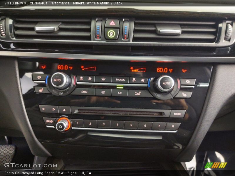 Mineral White Metallic / Black 2018 BMW X5 xDrive40e iPerfomance