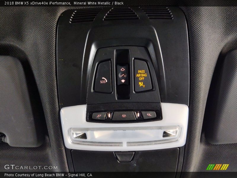Mineral White Metallic / Black 2018 BMW X5 xDrive40e iPerfomance