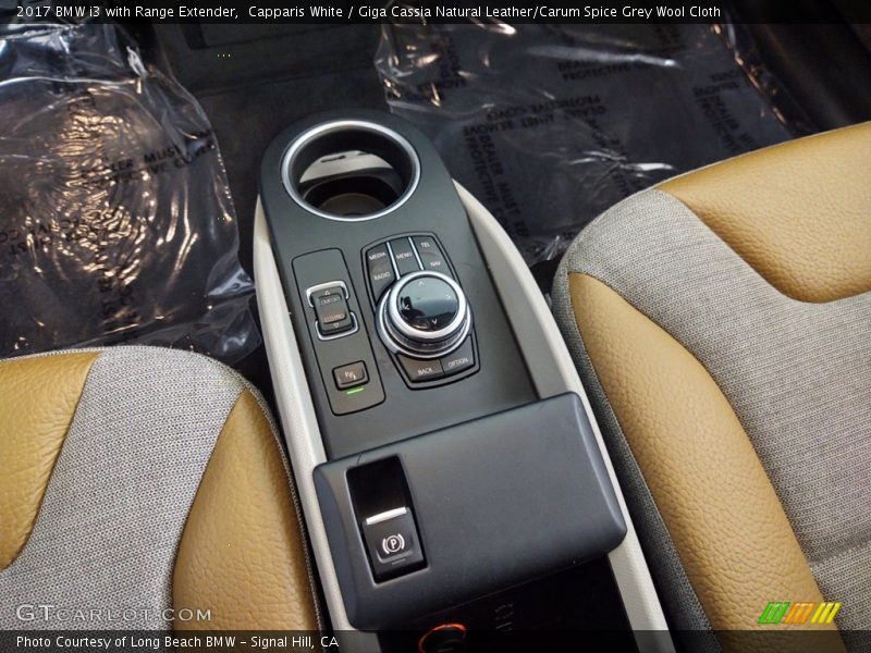 Capparis White / Giga Cassia Natural Leather/Carum Spice Grey Wool Cloth 2017 BMW i3 with Range Extender