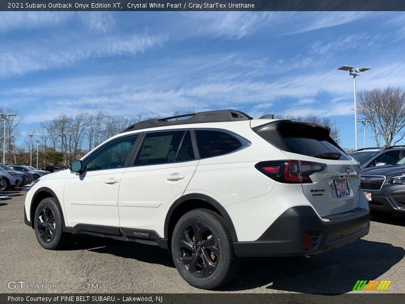 Crystal White Pearl / Gray StarTex Urethane 2021 Subaru Outback Onyx Edition XT