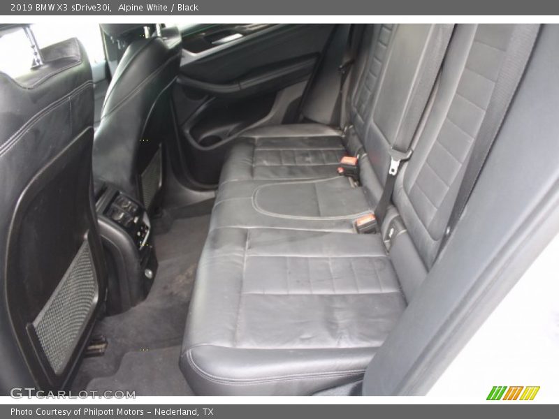 Alpine White / Black 2019 BMW X3 sDrive30i