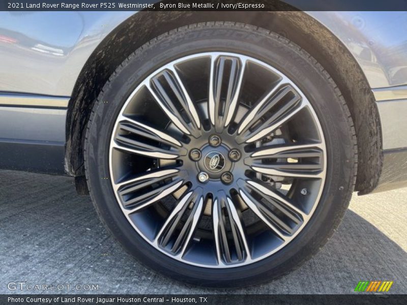 Byron Blue Metallic / Ivory/Espresso 2021 Land Rover Range Rover P525 Westminster