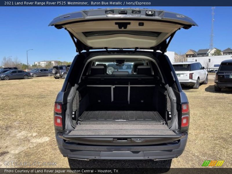 Byron Blue Metallic / Ivory/Espresso 2021 Land Rover Range Rover P525 Westminster