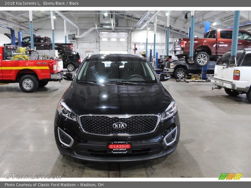 Ebony Black / Black 2018 Kia Sorento L