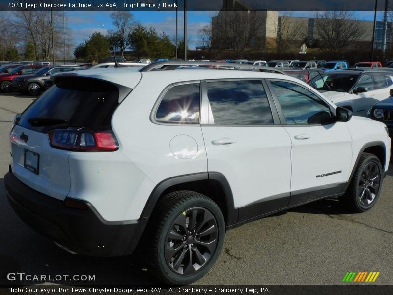 Bright White / Black 2021 Jeep Cherokee Latitude Lux 4x4