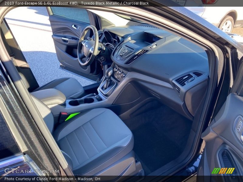 Tuxedo Black Metallic / Charcoal Black 2013 Ford Escape SE 1.6L EcoBoost 4WD