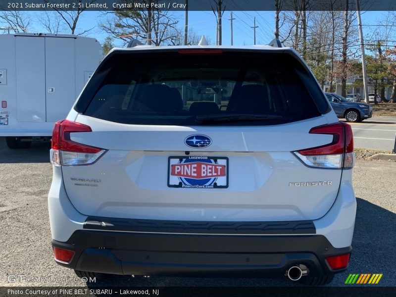 Crystal White Pearl / Gray 2021 Subaru Forester 2.5i Limited