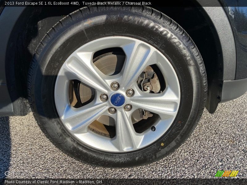 Tuxedo Black Metallic / Charcoal Black 2013 Ford Escape SE 1.6L EcoBoost 4WD