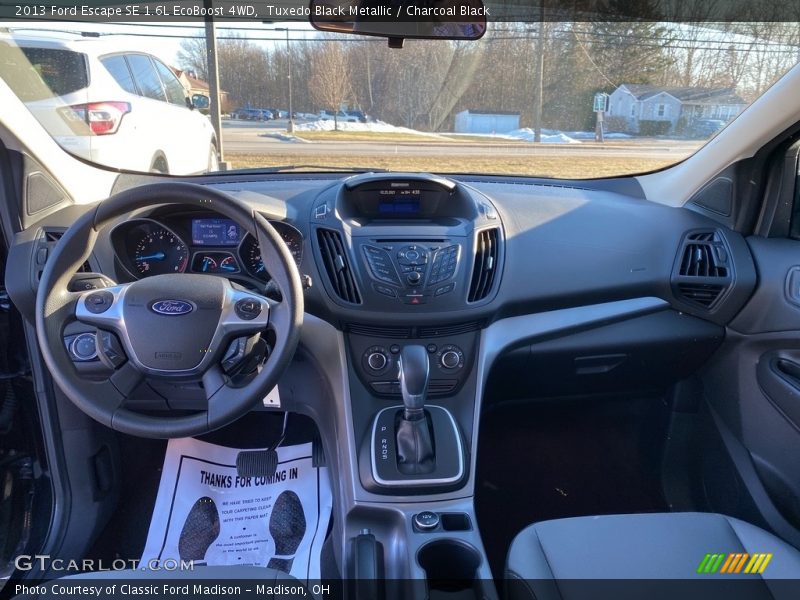 Tuxedo Black Metallic / Charcoal Black 2013 Ford Escape SE 1.6L EcoBoost 4WD