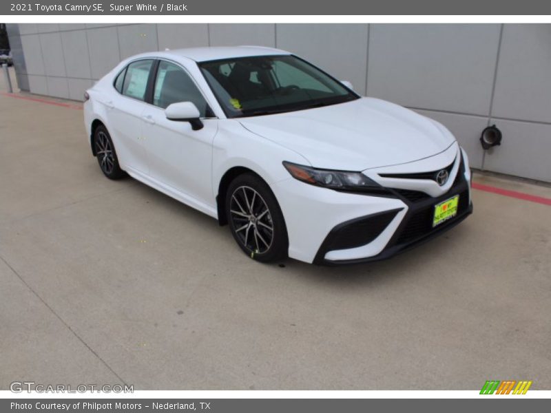 Super White / Black 2021 Toyota Camry SE