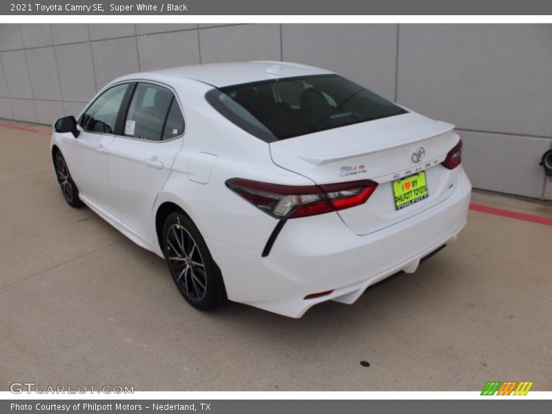 Super White / Black 2021 Toyota Camry SE