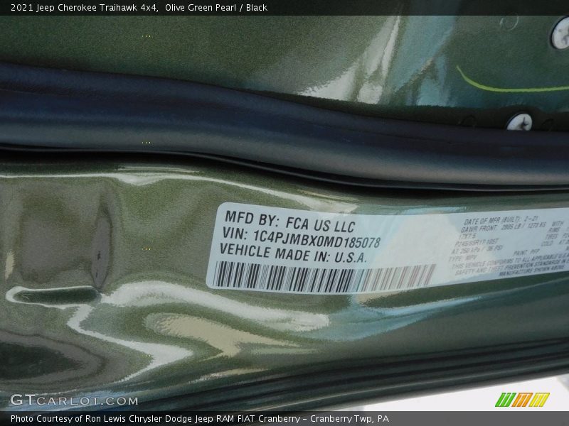Olive Green Pearl / Black 2021 Jeep Cherokee Traihawk 4x4