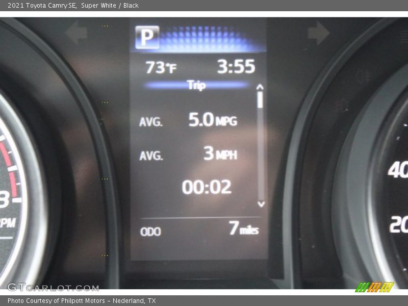 Super White / Black 2021 Toyota Camry SE