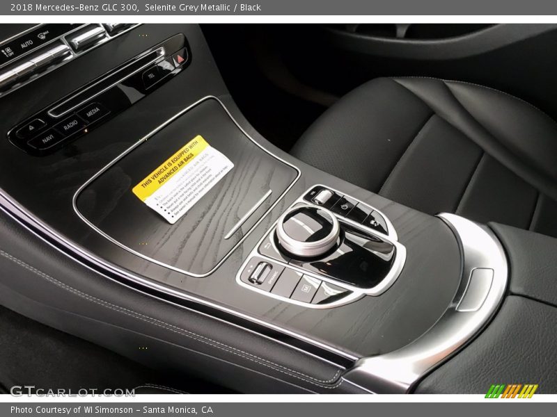 Selenite Grey Metallic / Black 2018 Mercedes-Benz GLC 300