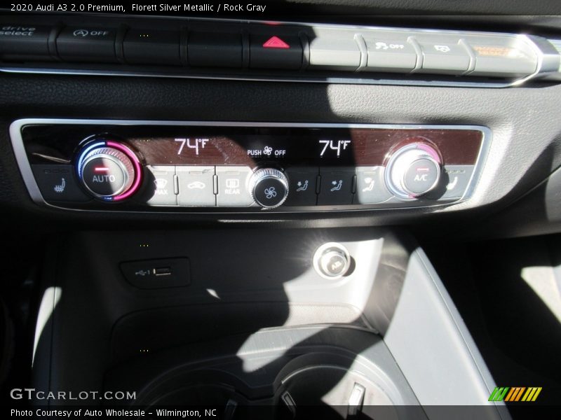 Florett Silver Metallic / Rock Gray 2020 Audi A3 2.0 Premium