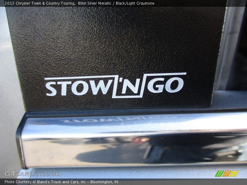 Billet Silver Metallic / Black/Light Graystone 2013 Chrysler Town & Country Touring