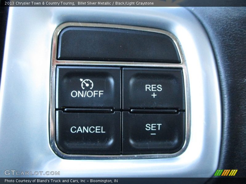 Billet Silver Metallic / Black/Light Graystone 2013 Chrysler Town & Country Touring