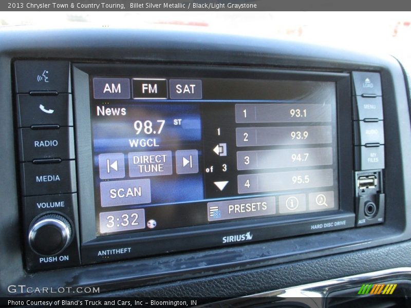 Billet Silver Metallic / Black/Light Graystone 2013 Chrysler Town & Country Touring