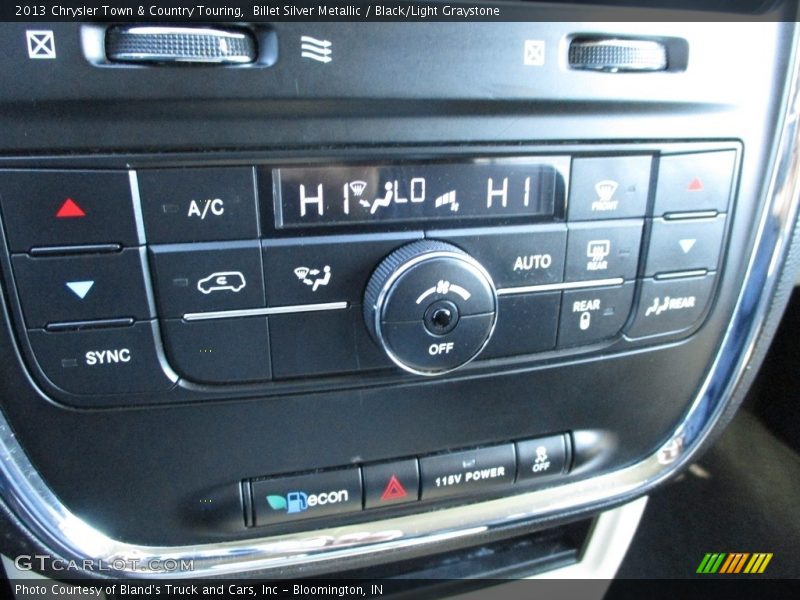 Billet Silver Metallic / Black/Light Graystone 2013 Chrysler Town & Country Touring