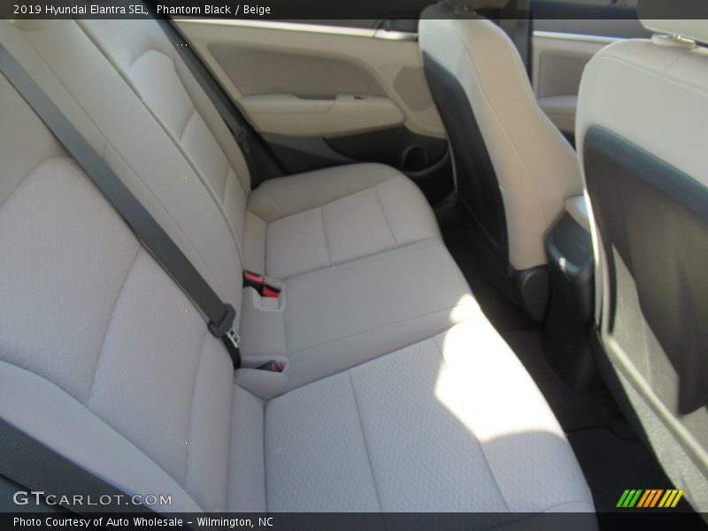 Phantom Black / Beige 2019 Hyundai Elantra SEL
