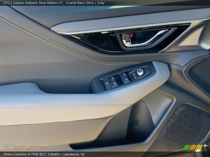 Crystal Black Silica / Gray 2021 Subaru Outback Onyx Edition XT