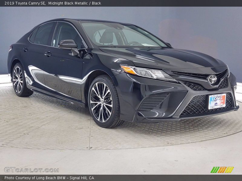Midnight Black Metallic / Black 2019 Toyota Camry SE