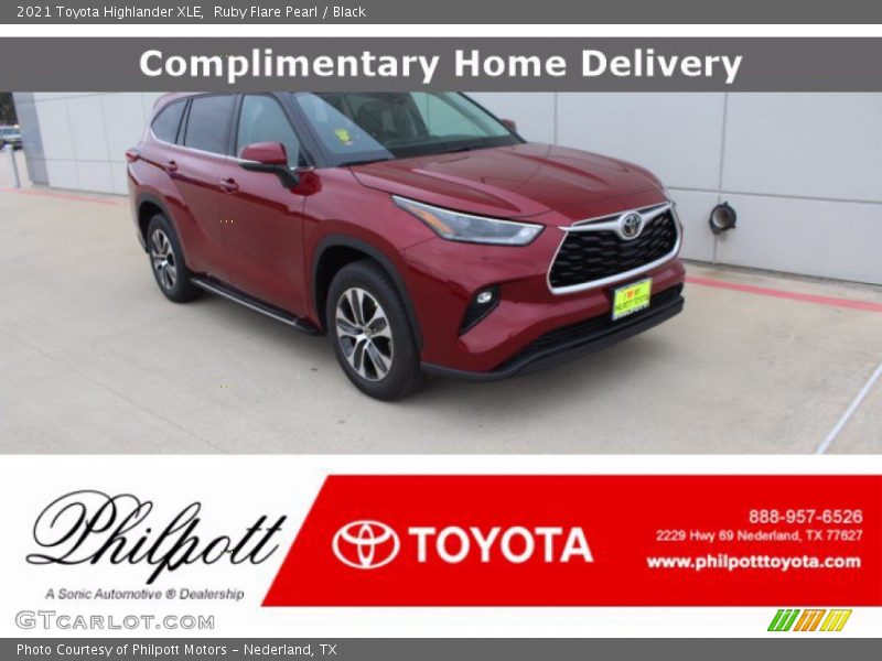 Ruby Flare Pearl / Black 2021 Toyota Highlander XLE