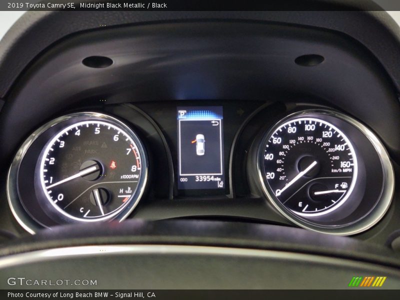 Midnight Black Metallic / Black 2019 Toyota Camry SE