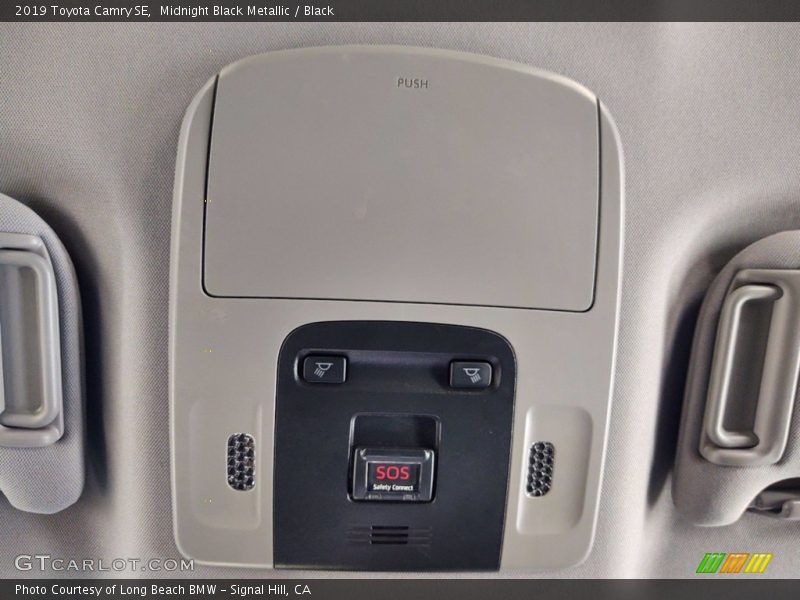Midnight Black Metallic / Black 2019 Toyota Camry SE