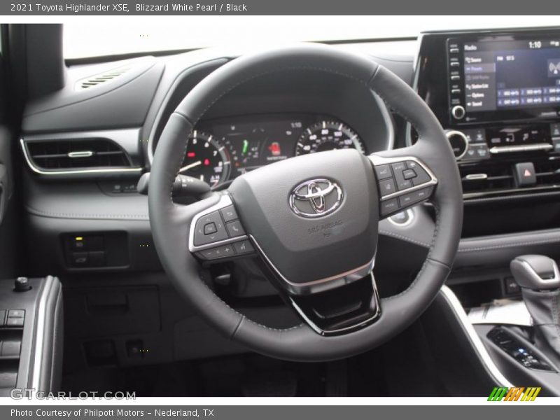 Blizzard White Pearl / Black 2021 Toyota Highlander XSE