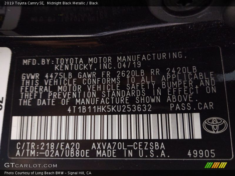 Midnight Black Metallic / Black 2019 Toyota Camry SE