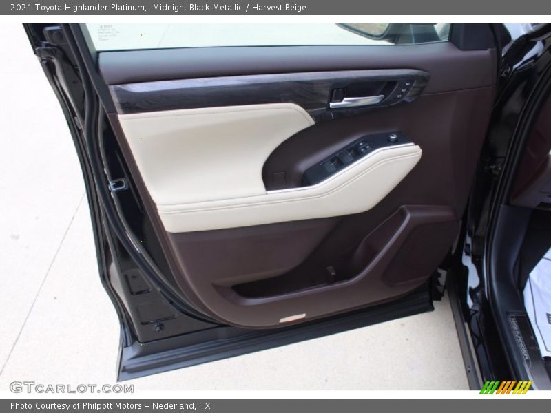 Midnight Black Metallic / Harvest Beige 2021 Toyota Highlander Platinum