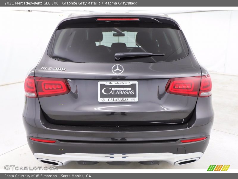 Graphite Gray Metallic / Magma Gray/Black 2021 Mercedes-Benz GLC 300