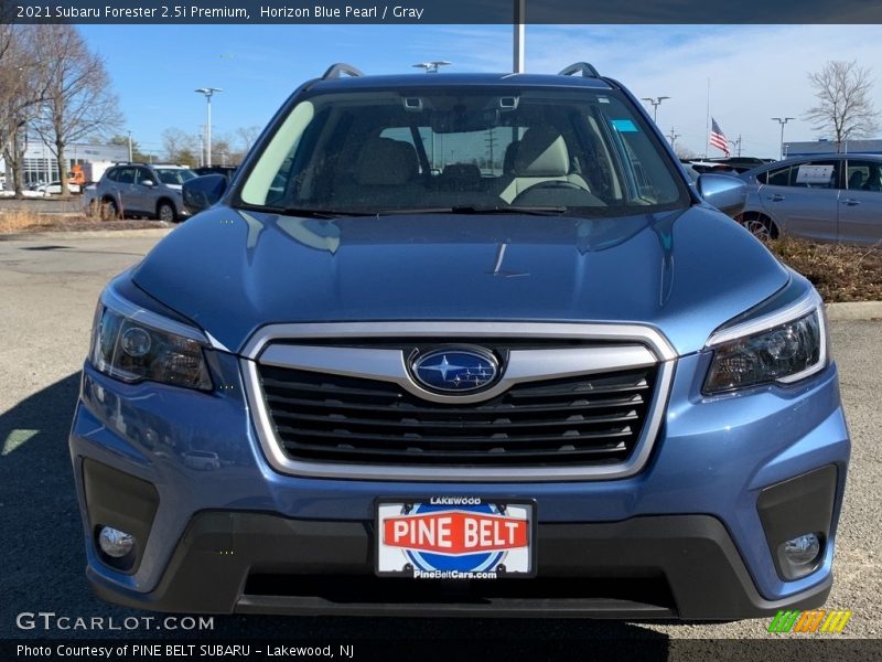 Horizon Blue Pearl / Gray 2021 Subaru Forester 2.5i Premium