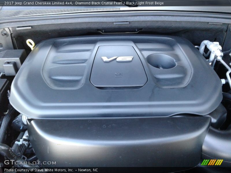 Diamond Black Crystal Pearl / Black/Light Frost Beige 2017 Jeep Grand Cherokee Limited 4x4