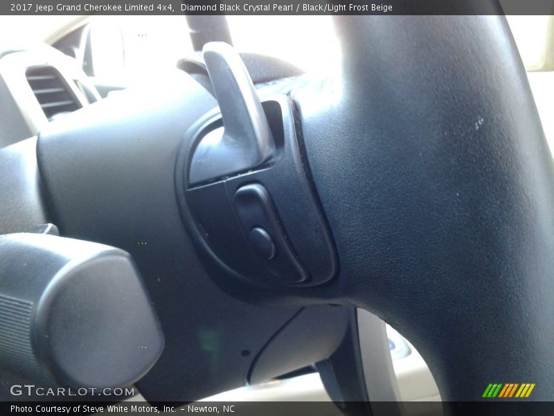Diamond Black Crystal Pearl / Black/Light Frost Beige 2017 Jeep Grand Cherokee Limited 4x4