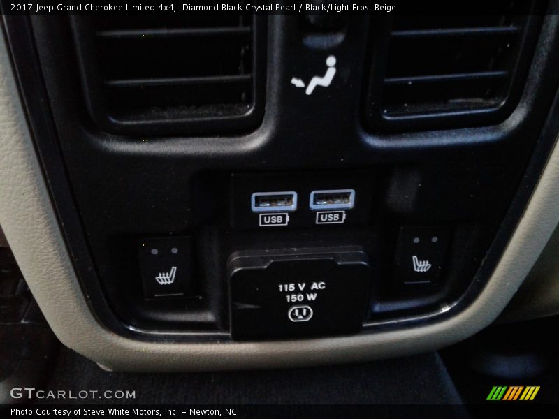 Diamond Black Crystal Pearl / Black/Light Frost Beige 2017 Jeep Grand Cherokee Limited 4x4
