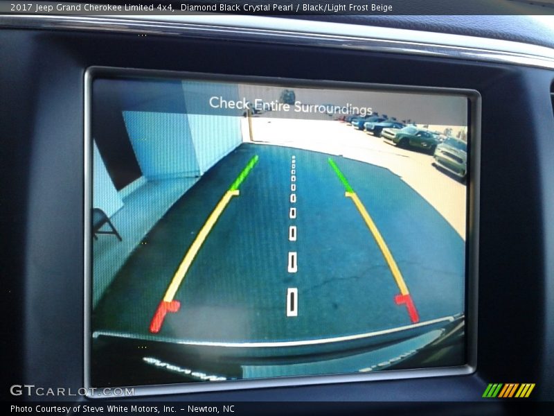 Diamond Black Crystal Pearl / Black/Light Frost Beige 2017 Jeep Grand Cherokee Limited 4x4