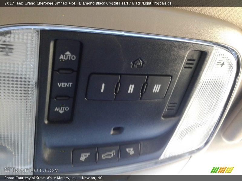 Diamond Black Crystal Pearl / Black/Light Frost Beige 2017 Jeep Grand Cherokee Limited 4x4