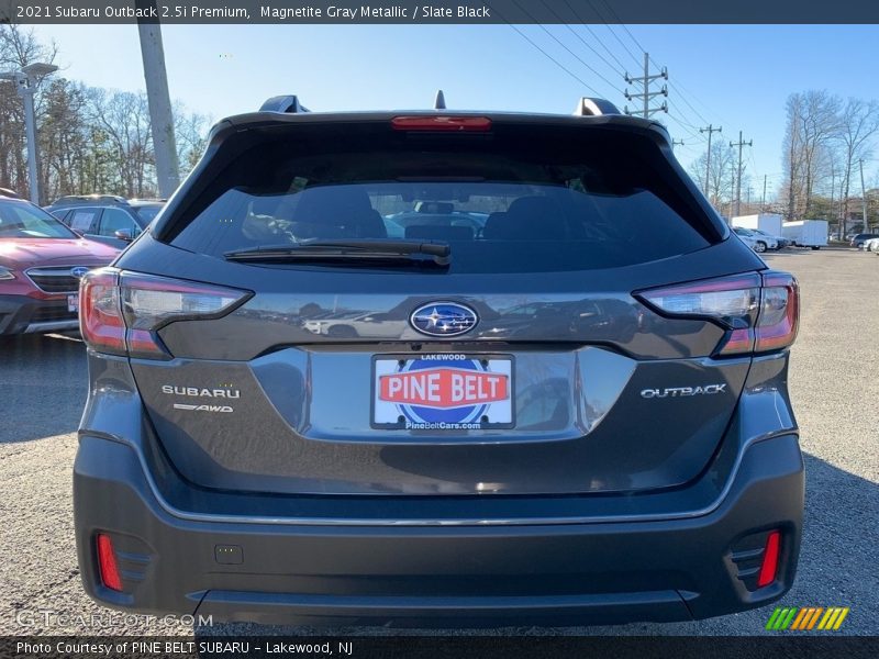 Magnetite Gray Metallic / Slate Black 2021 Subaru Outback 2.5i Premium