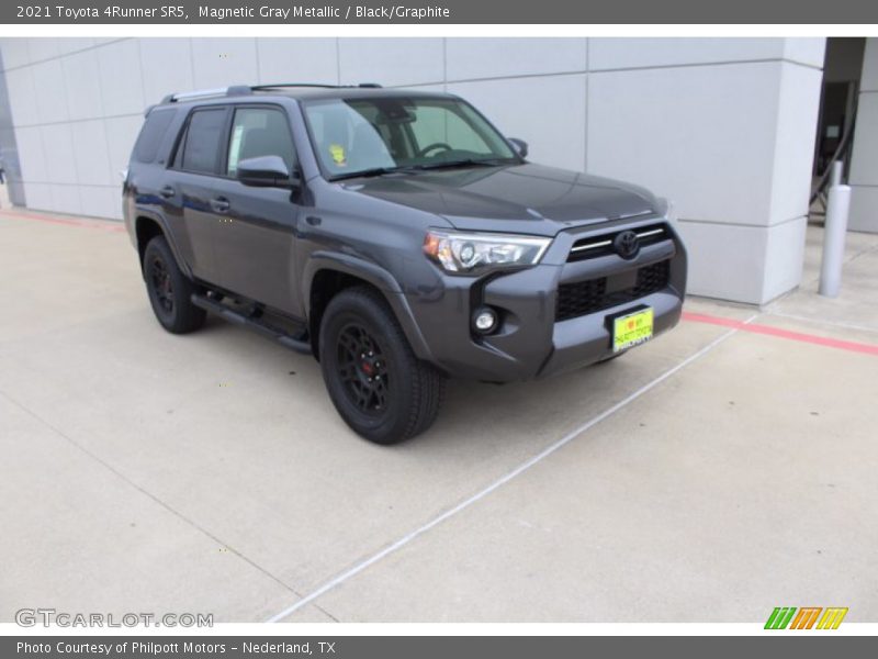 Magnetic Gray Metallic / Black/Graphite 2021 Toyota 4Runner SR5