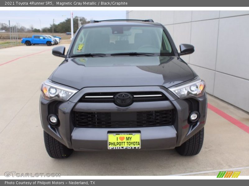 Magnetic Gray Metallic / Black/Graphite 2021 Toyota 4Runner SR5