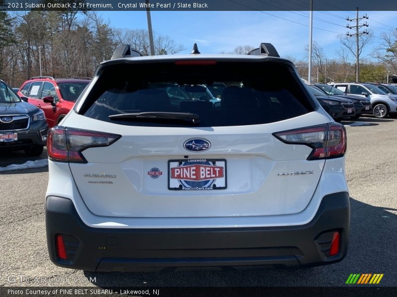 Crystal White Pearl / Slate Black 2021 Subaru Outback 2.5i Premium