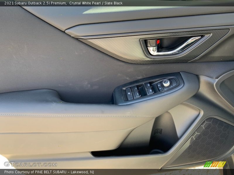 Crystal White Pearl / Slate Black 2021 Subaru Outback 2.5i Premium